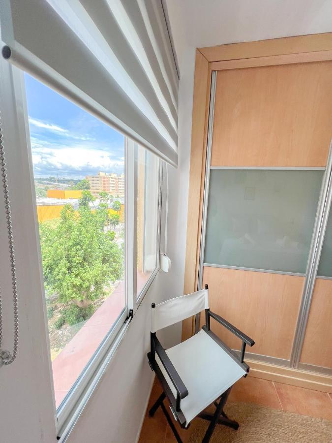 Spacious Apartment In The Center Of Торремолинос Экстерьер фото