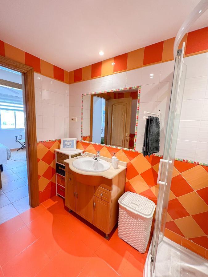 Spacious Apartment In The Center Of Торремолинос Экстерьер фото